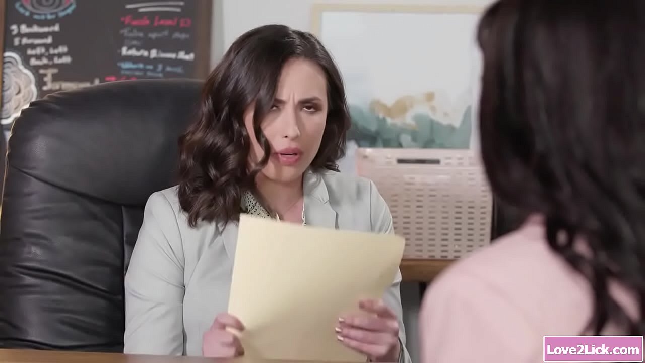 Black applicant rims interviewers ass to get the vacant job