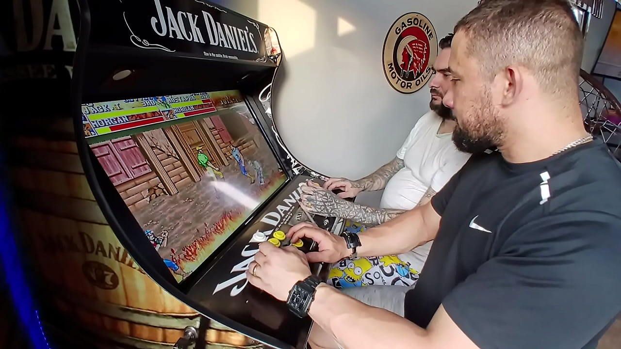 Dois Jogadores, Uma M&aacute;quina e Muita Adrenalina