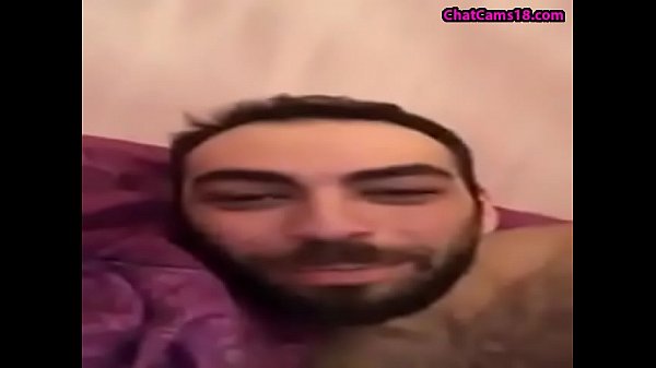 turkish guy fingering his girl