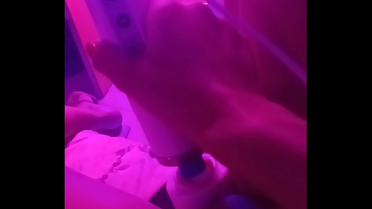 Gozando pra voc&ecirc; com as pernas abertas!