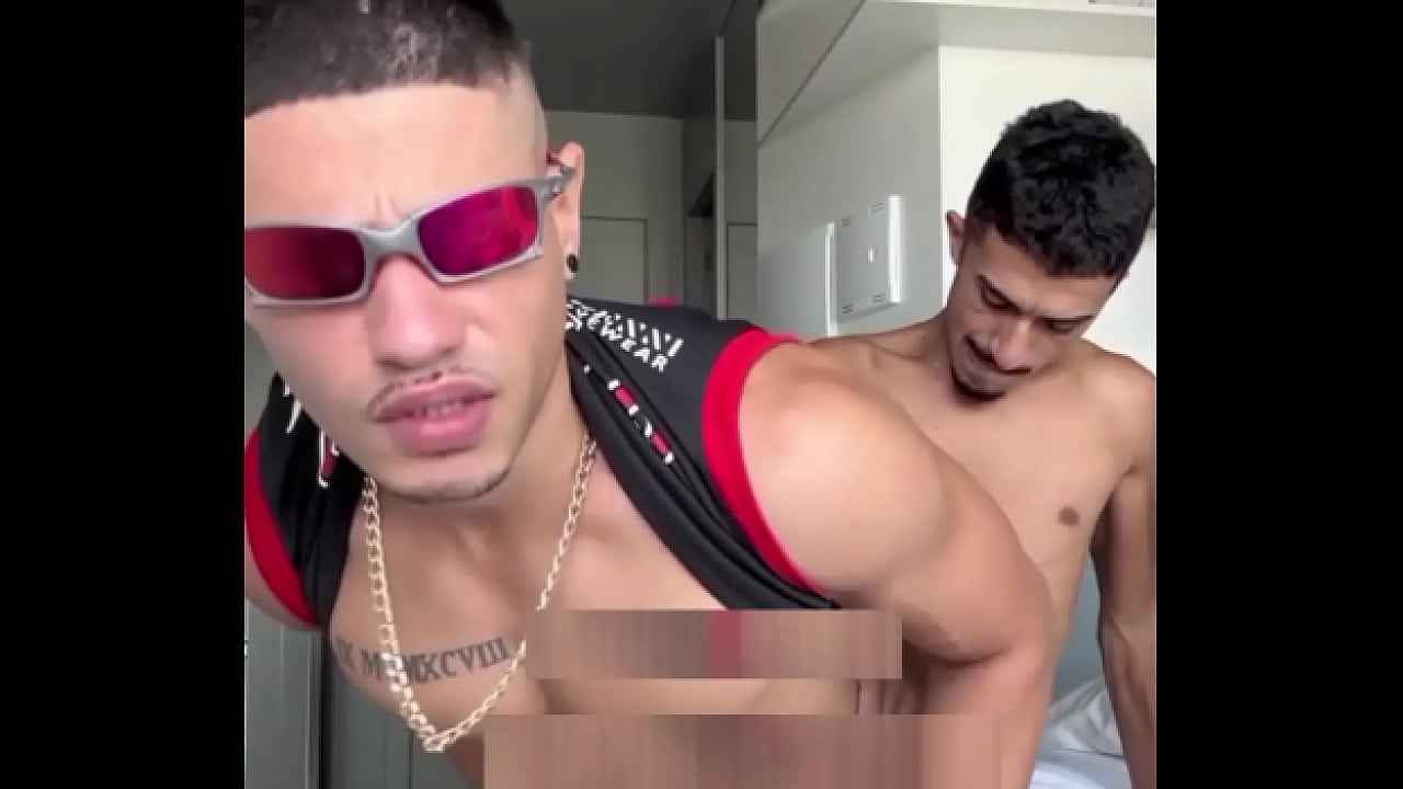 SENTEI NA ROLA DE 25CM SEM CAPA AT&Eacute; JORRAR LEITE.