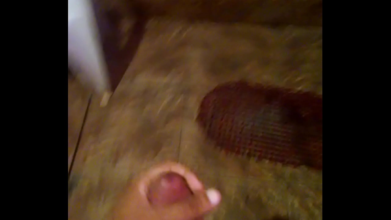 Punheta jorrando leite . big cumshot