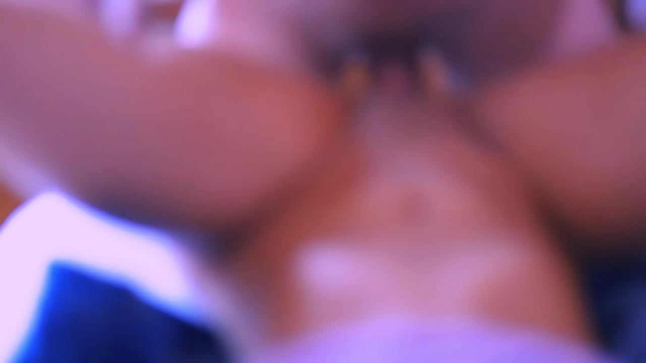 hermanastro mayor y la amiga de su