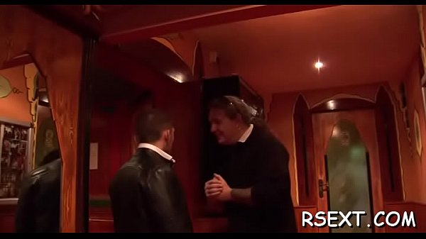 Slim wench rocks a hard pole