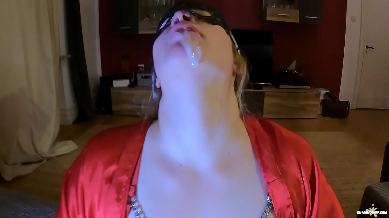 Xmas girl...cumshot in mouth after sloopy BJ - ENFJandINFP