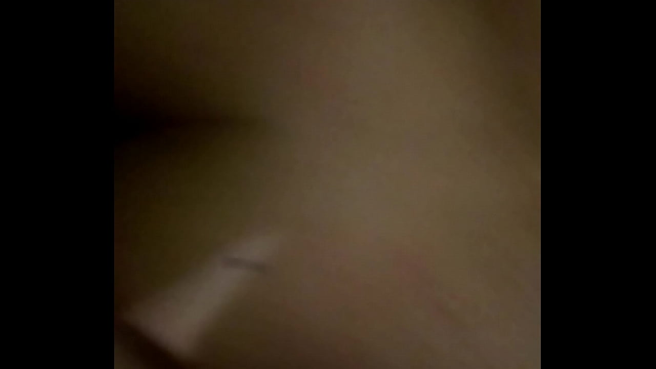 fudendo com a buceta da novinha rabuda