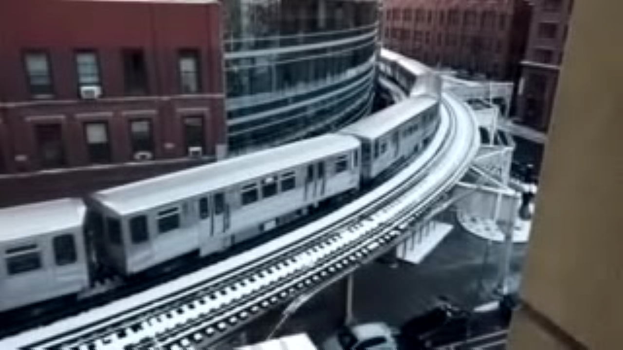 लड़का और लड़की की शादी सुदा होना चाहिए