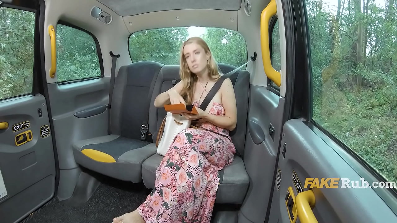 Beautiful Blonde Only Cash Or Cunt Madam.. No Credit Card Accepted