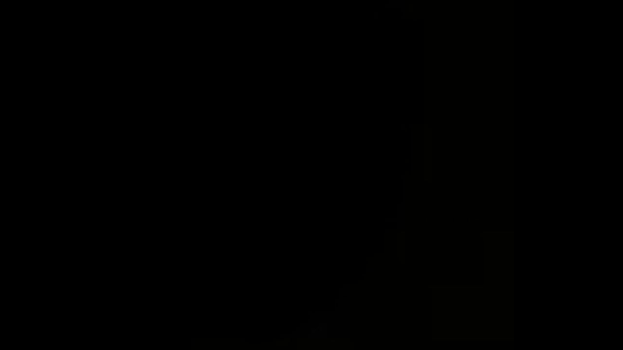 Je suis nue sous mon peignoir...Qui vient me mater sans ? Grrr