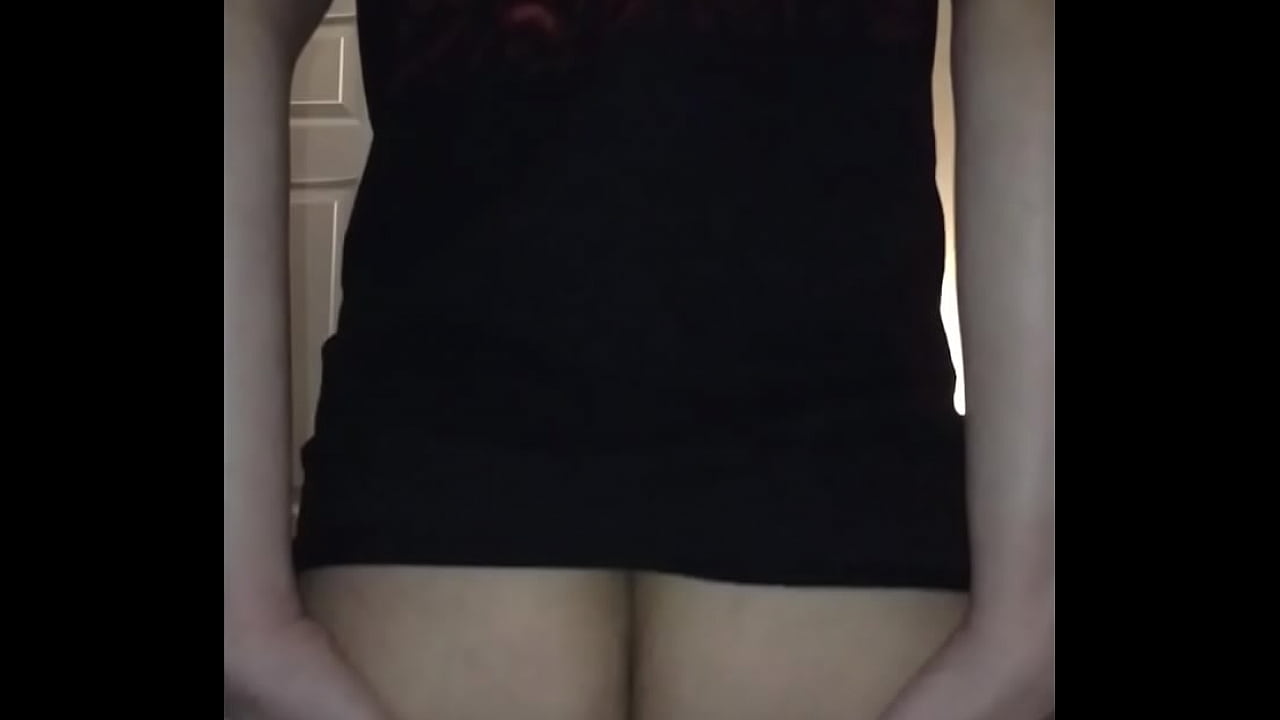 Big Femboy Shakes It