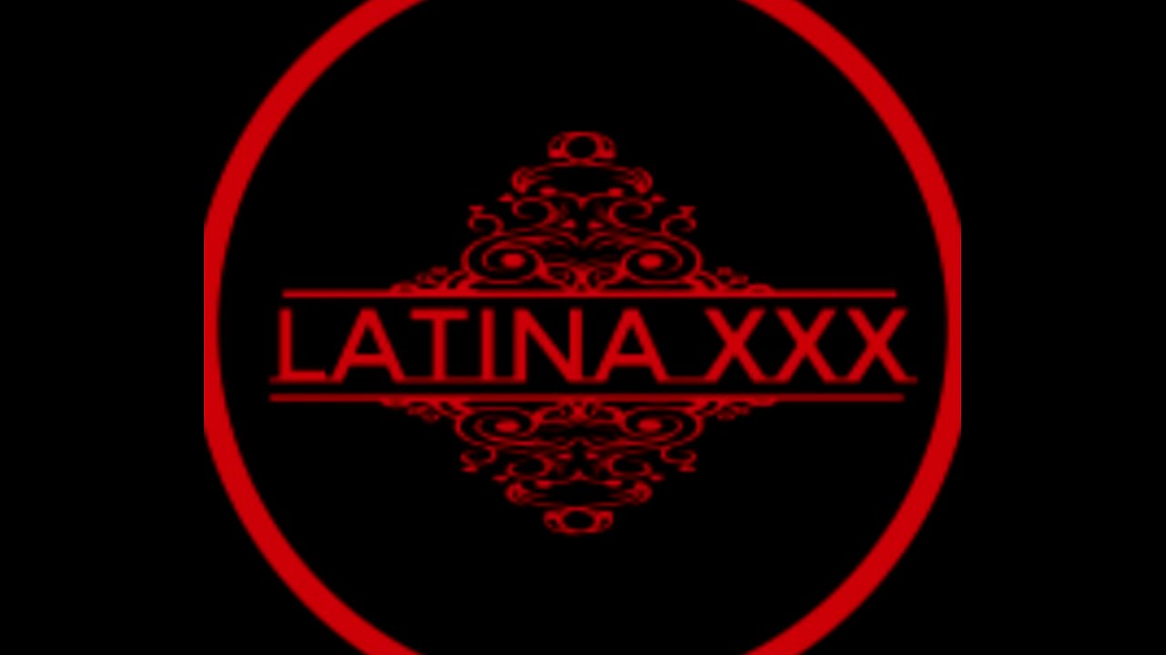 Latina and her anal dildo