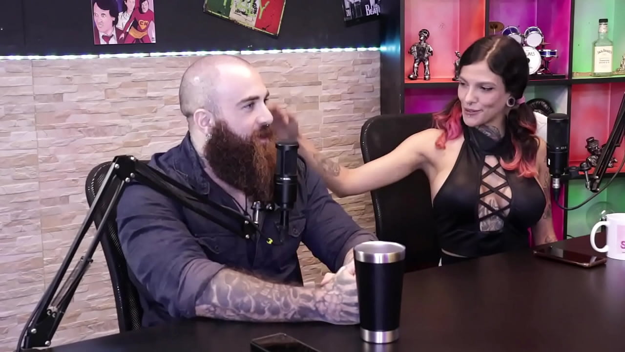 Decep&ccedil;&atilde;o - Qweensg e Iron Biker