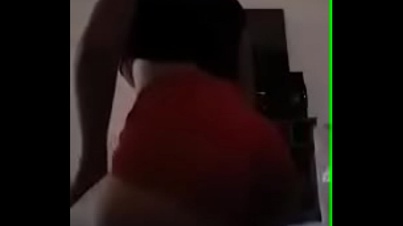 Rebolando de shortinho