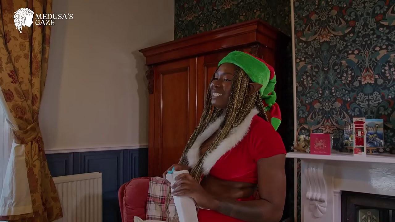 The Wrong Christmas Present - Xeinna Rose