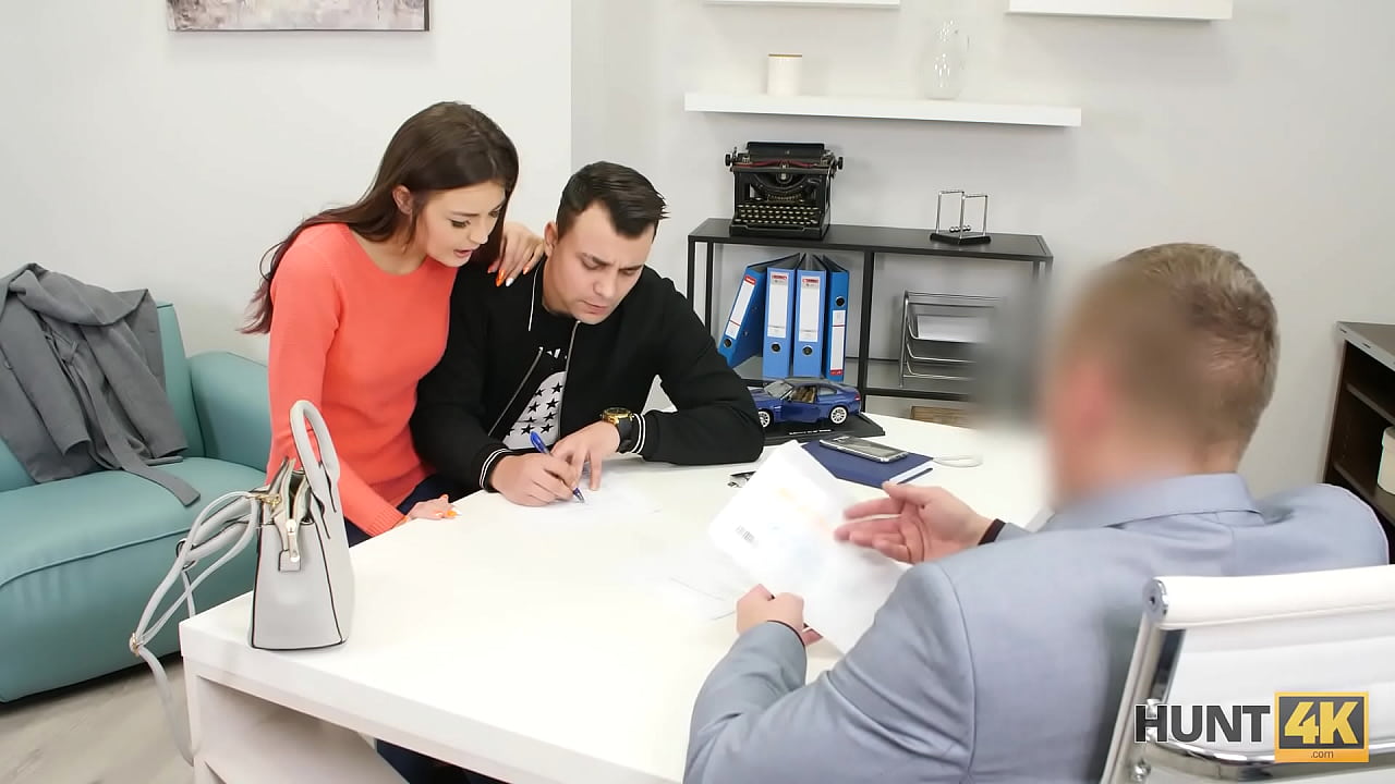 HUNT4K. Cameraman meets teen couple in Prague and offers good money