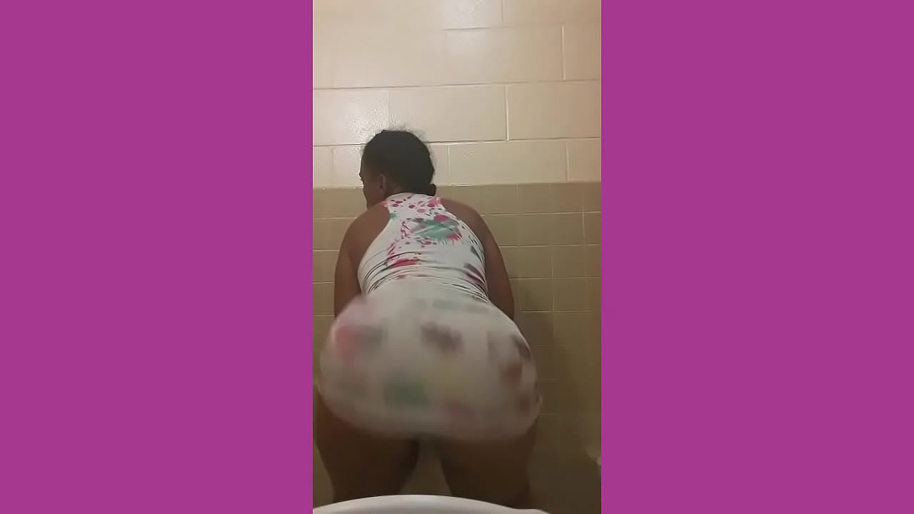 Throwin that ASS