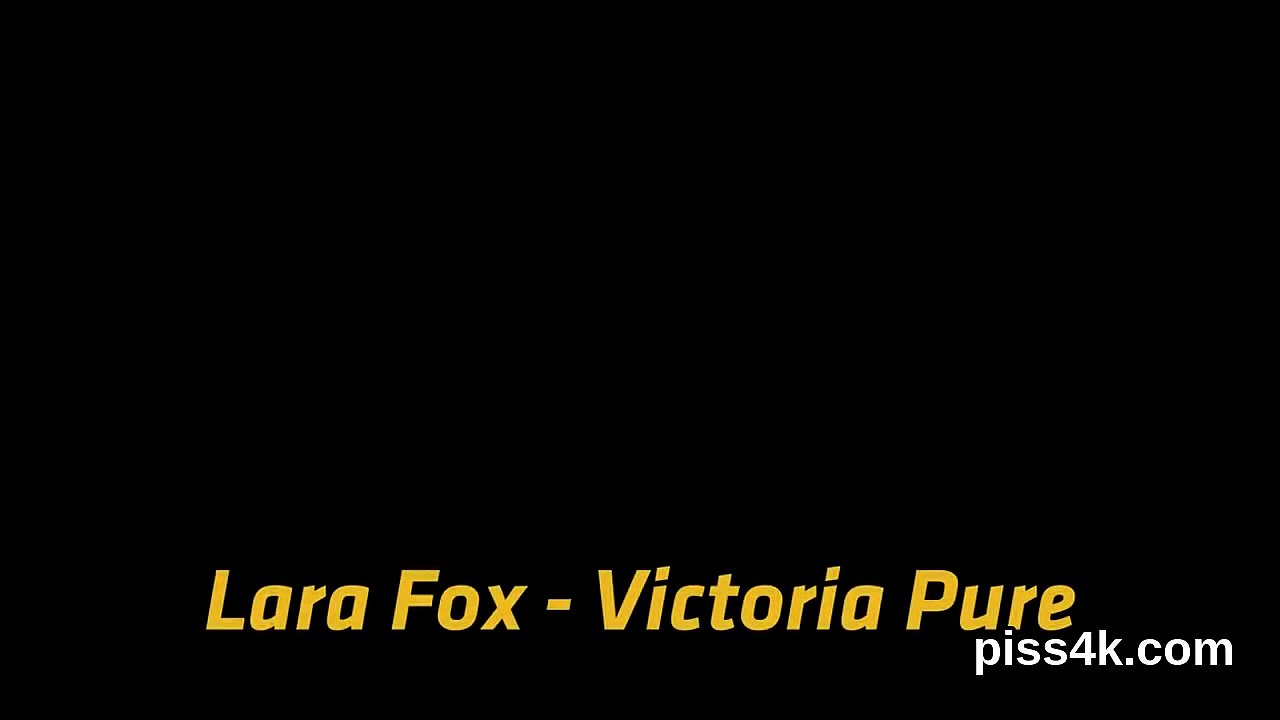 Striking czech lesbos love piss drinking when pissing around