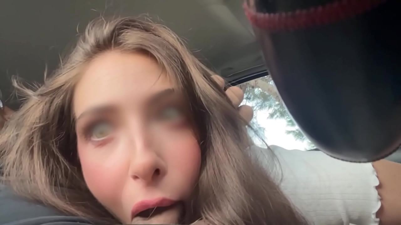 el sue&ntilde;o de mi padrastro era follar mi boca y grabarlo todo