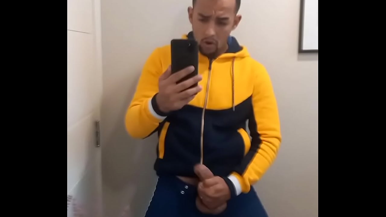 MACHO GOZANDO GOSTANDO