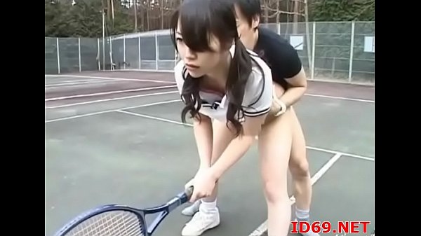 El japones loco se coge a sus compa&ntilde;eras