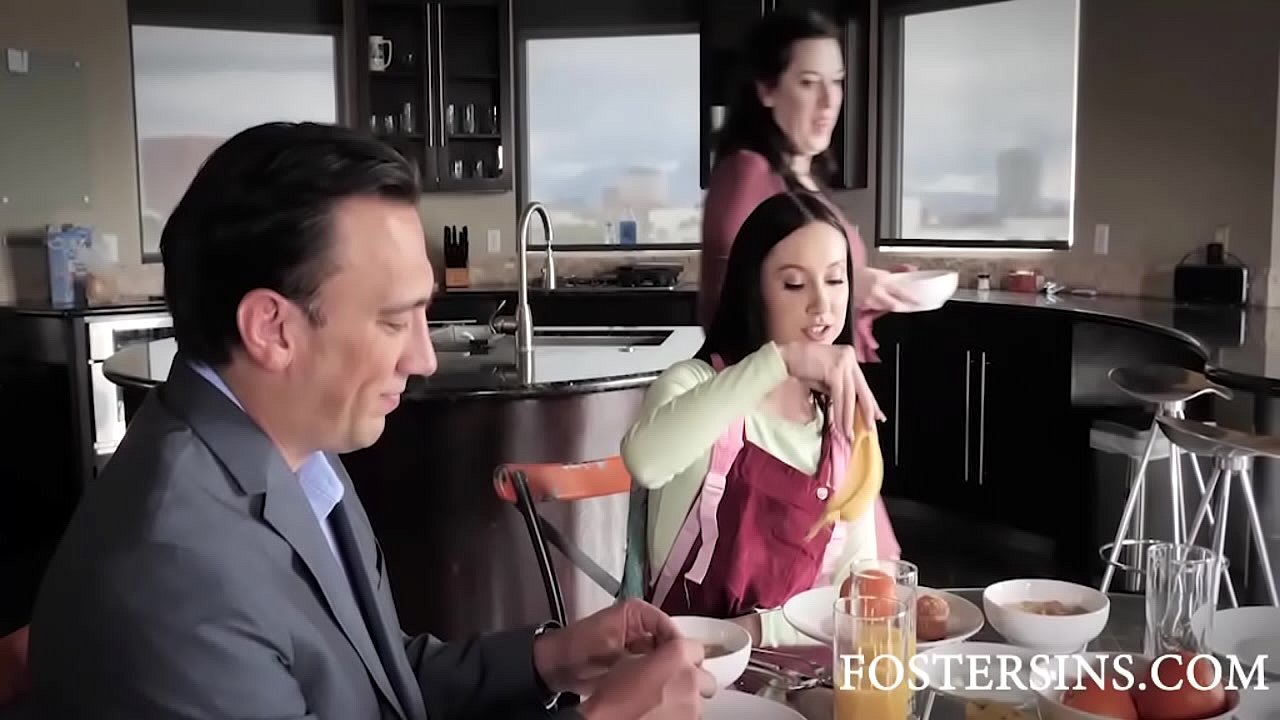 Foster Makes stepMommy Nap And Fucks