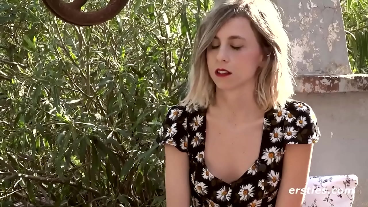 Ersties - Petite Cintia Strokes Her Clit Outdoors