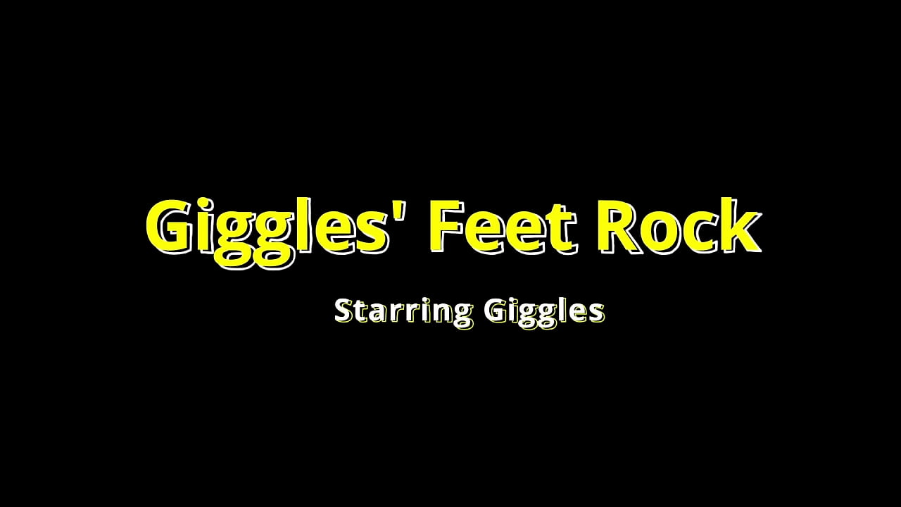 Giggles' Feet Get Wet At The Beach On Beat2FeetCom