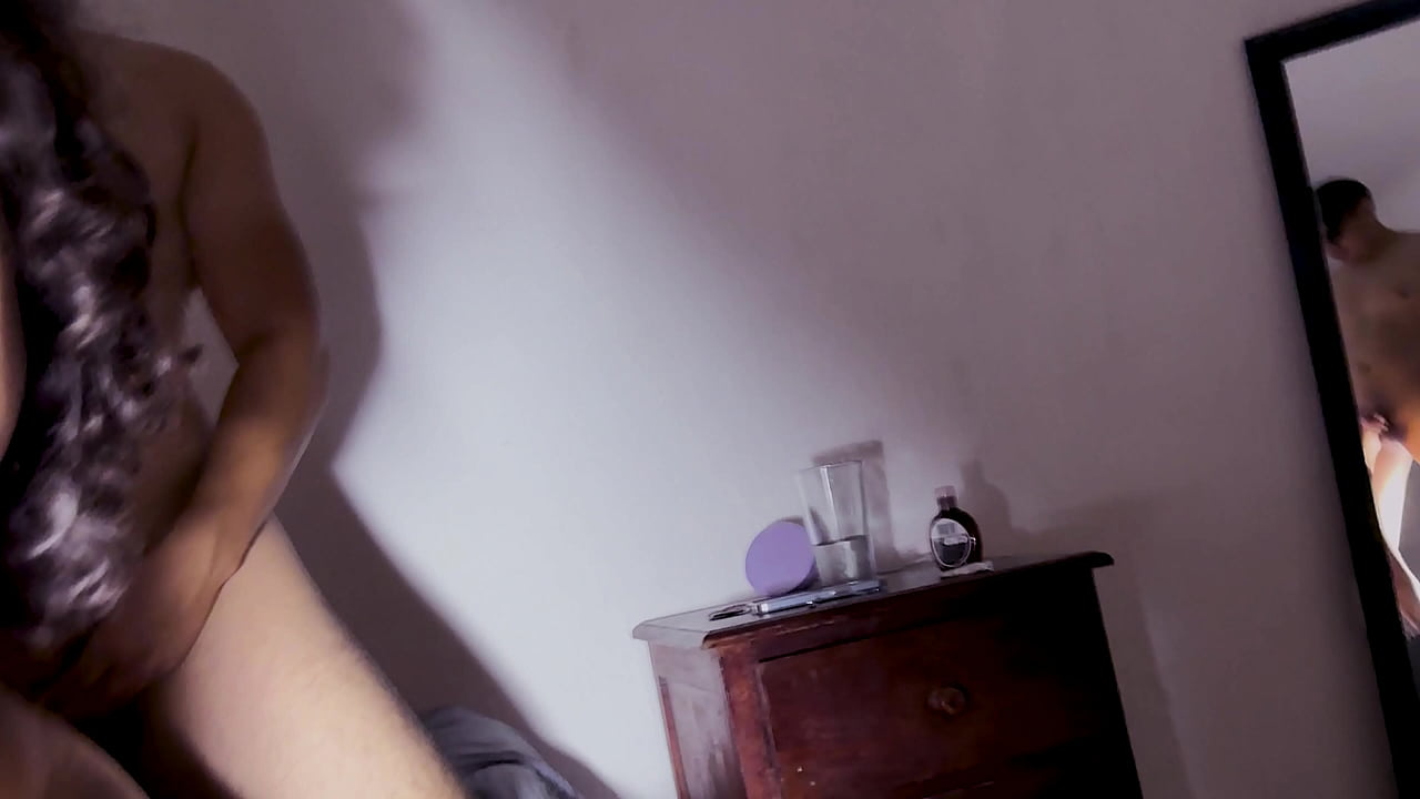 La sexy de mi novia DAFRI se COJE a dos j&oacute;venes de 18 a&ntilde;os