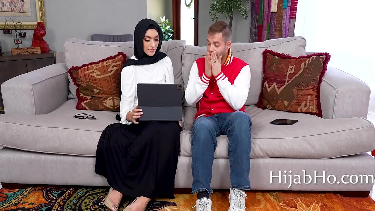 Teen In Hijab Was Day Dreaming About Her Crush Inside Her