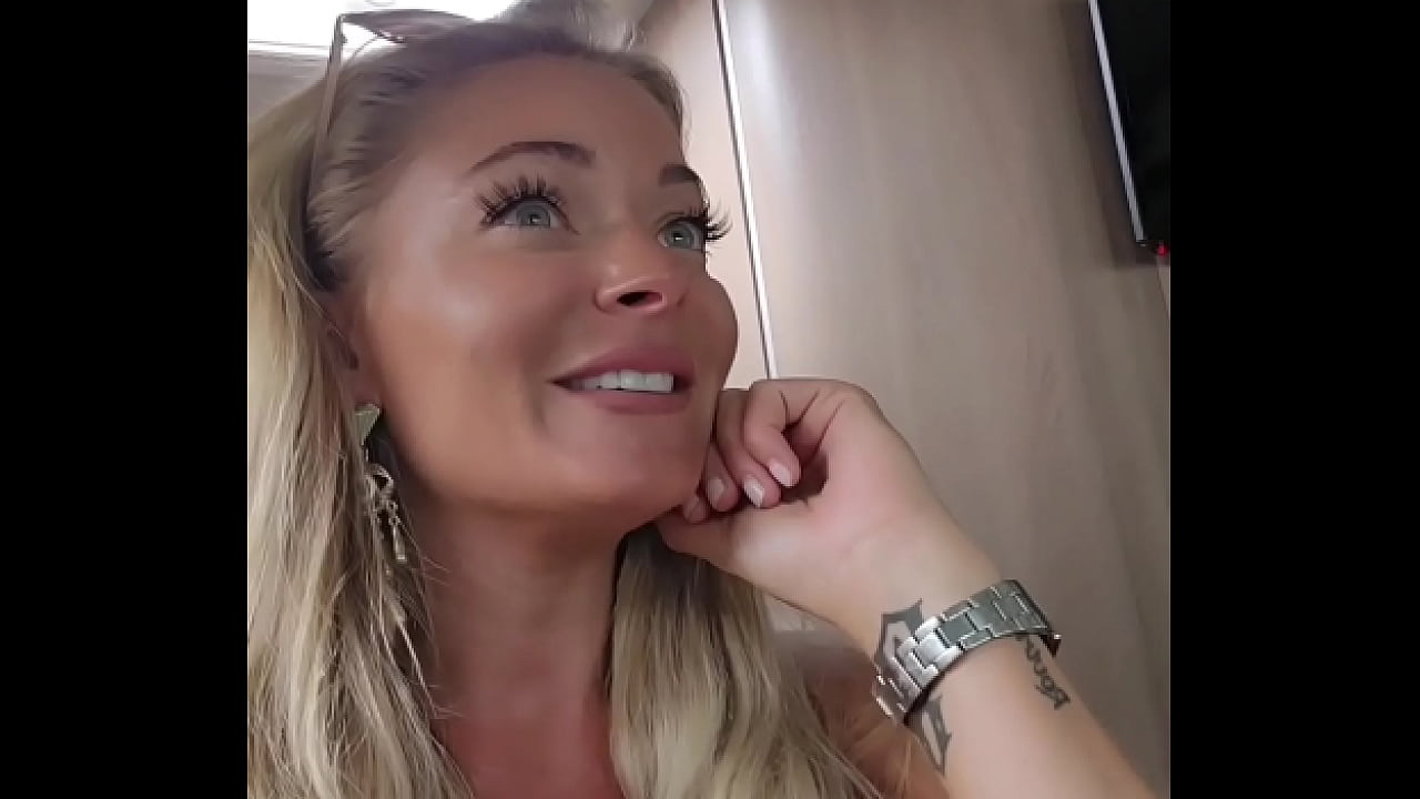 Mon nouveau film amateur "l'auto-stoppeuse"Un solo brulant de 24 min &agrave; l'...