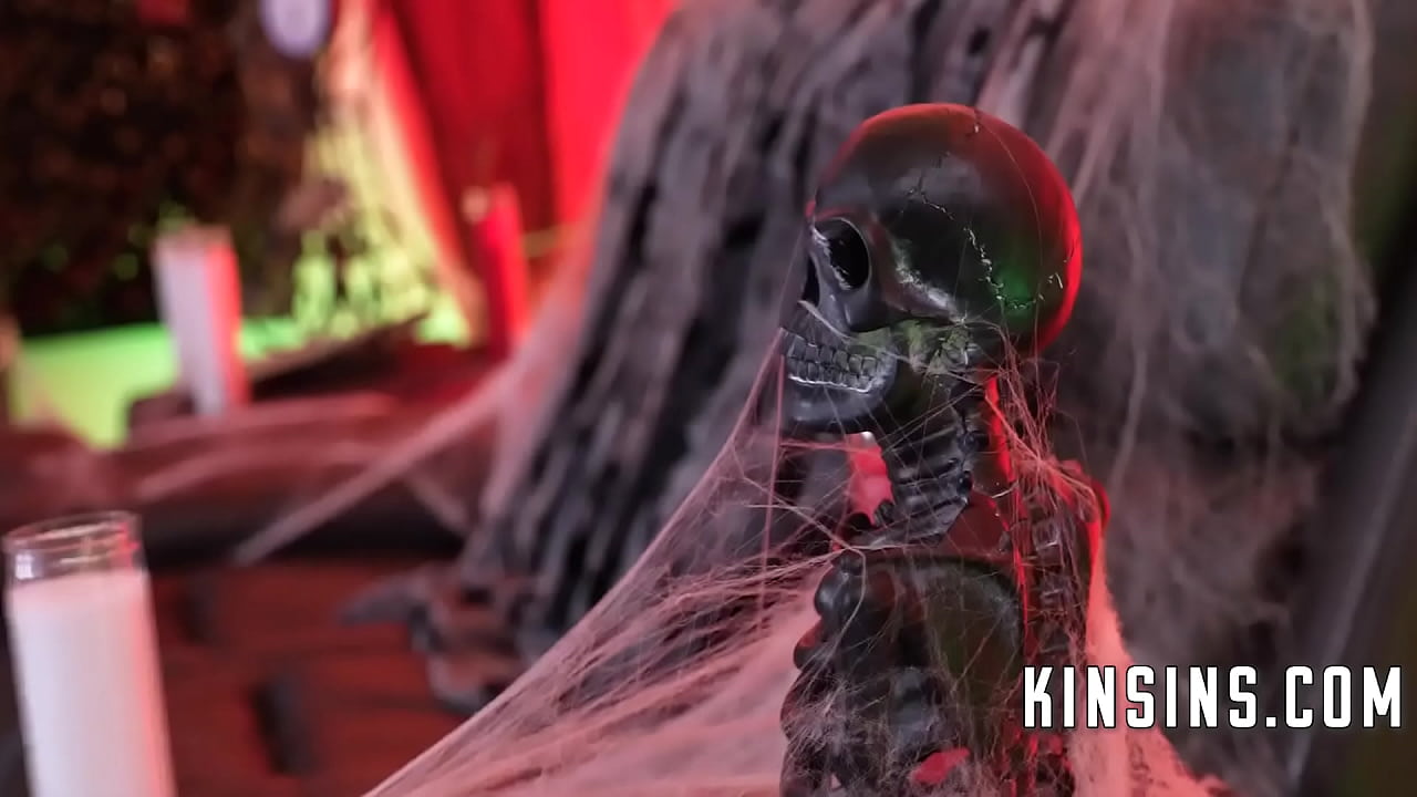 Teen Virgin Step Daughter's Scarifice