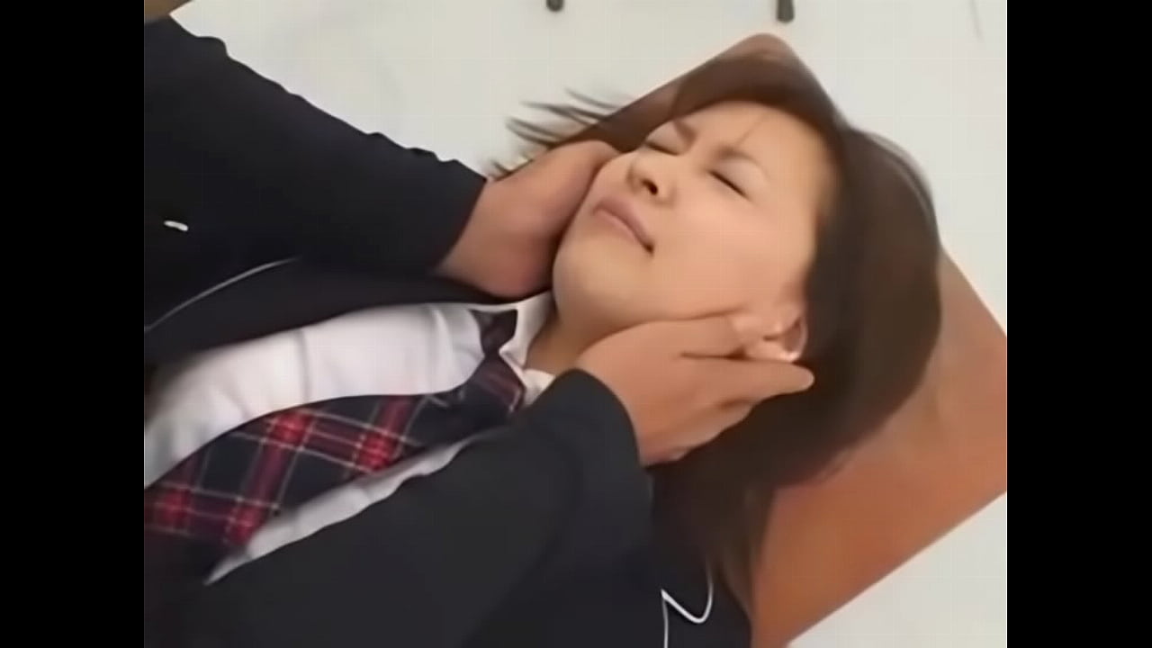 Her name pls i like this idol