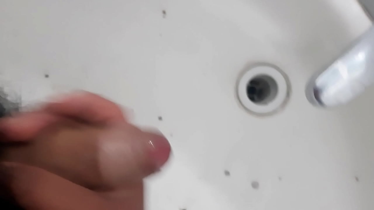 Jalandomela en el ba&ntilde;o