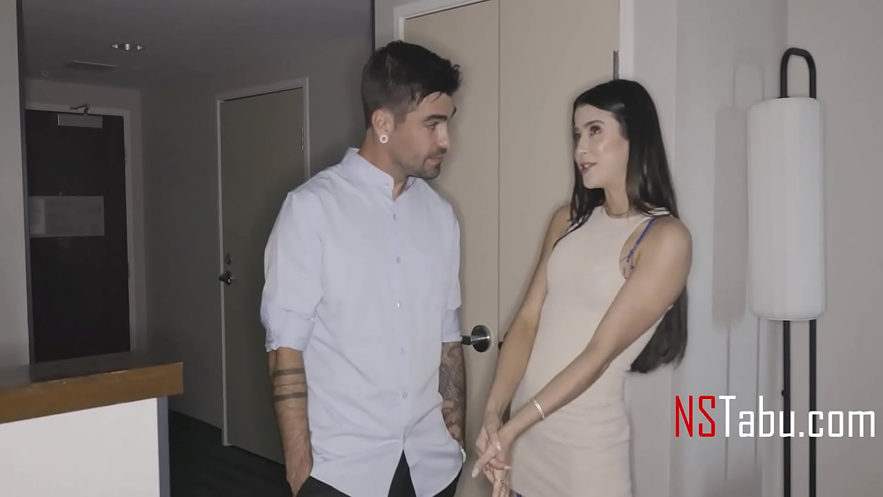 New Recruit Wanted Motel Perks When She Was On Trip With The Young BOSS