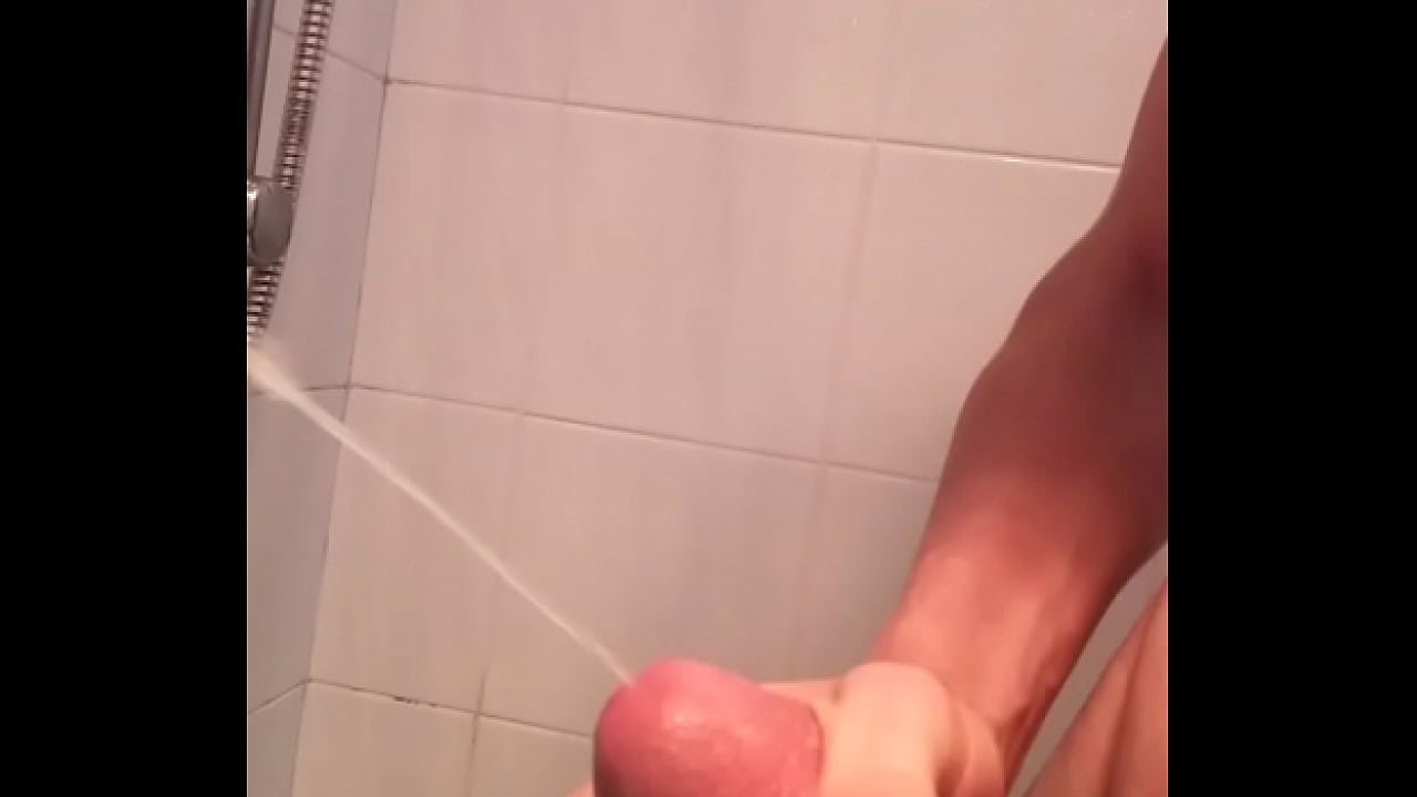 Twink cums in the shower