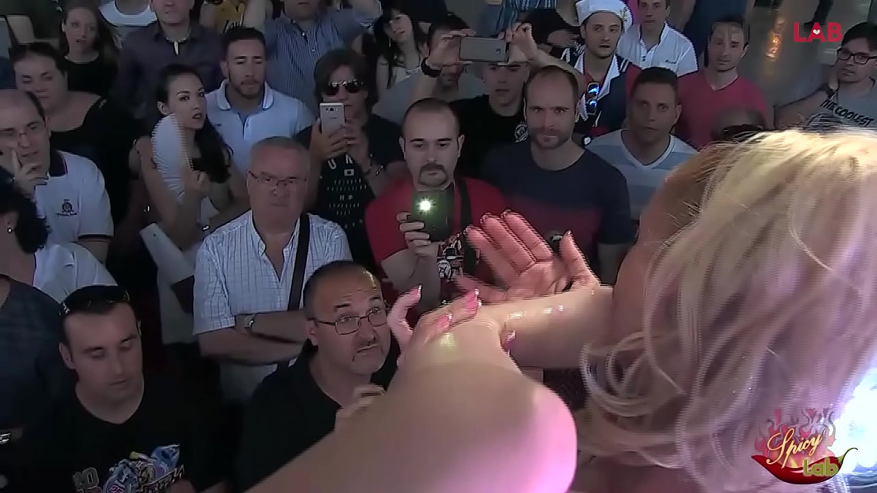 SpicyShow - Yukikon Feet Fisting