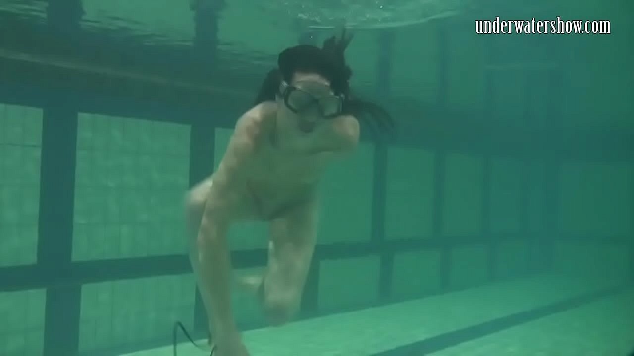 Swimming pool babe Kristina strips nude