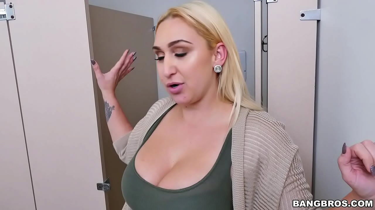 Nina Kayy in the new glory hole