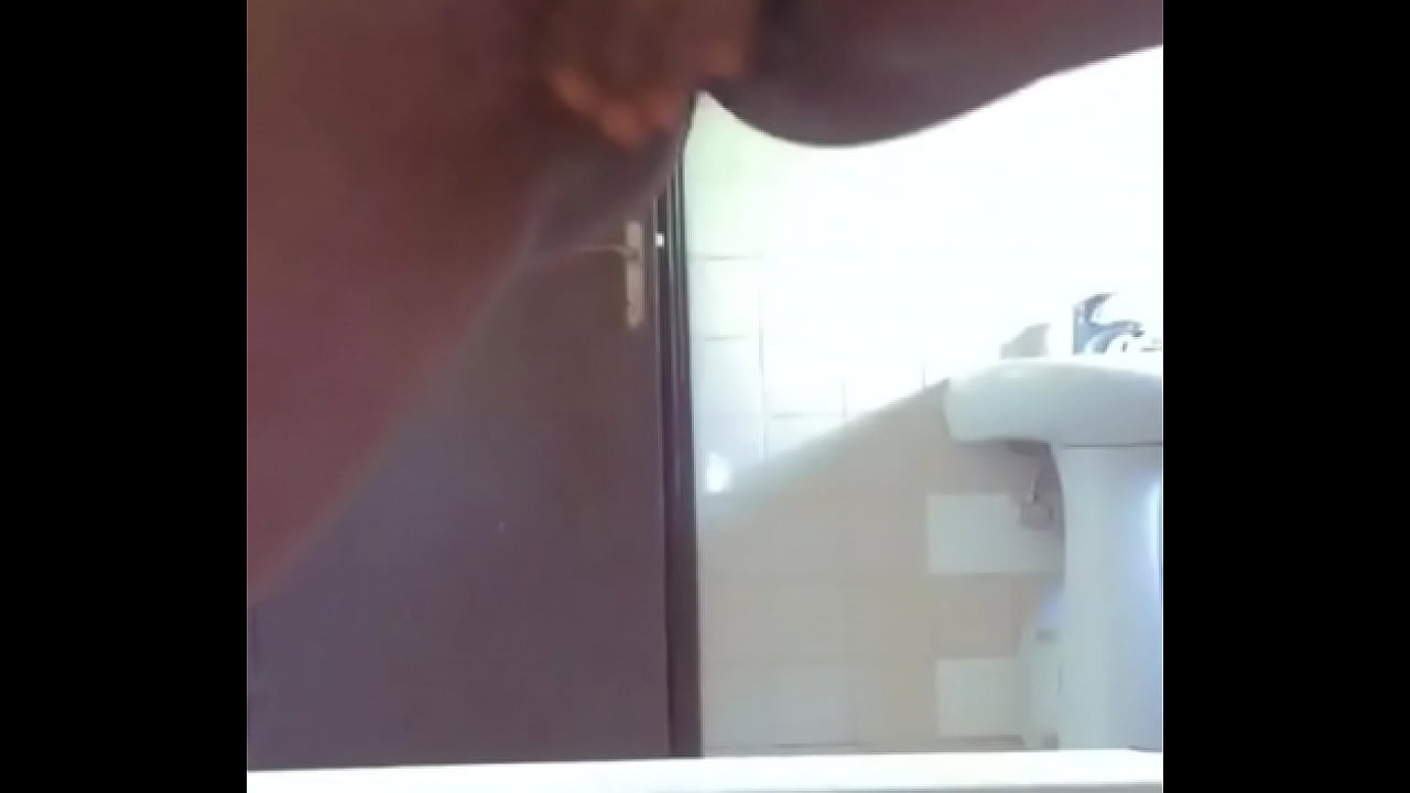 bathroom pussy play till i cum so hard