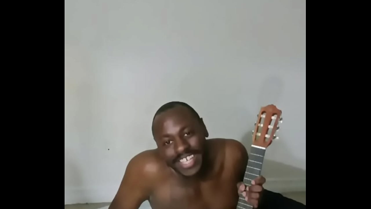 Re singing a few more songs for free that reminds myself of cleaning happening 2