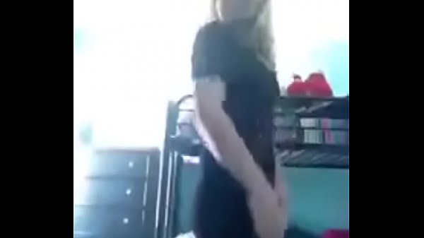 girlfriend strips and masturbate on cam for me