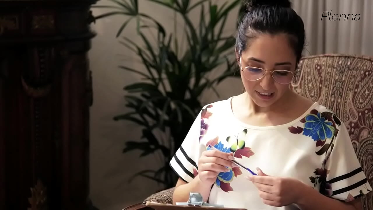 Patient with gigantic penis needs heart therapist &mdash; and ends up getting a pleasure lesson with Lis del Castilho   Atlas