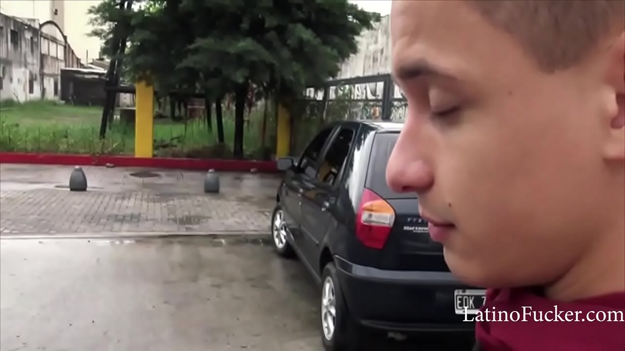 22 year old twink will fuck for cash