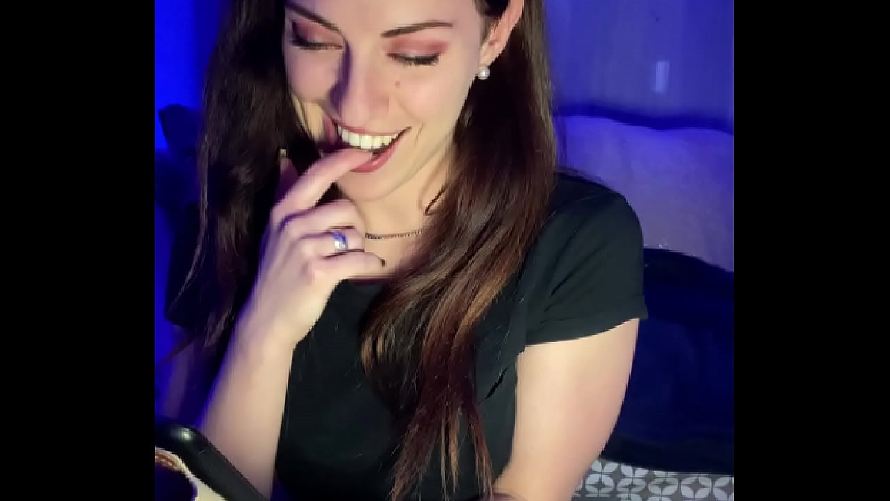 CAROLINA IENA &ndash; horny girlfriend comes hard in real multiple orgasms masturbating with huge dildo