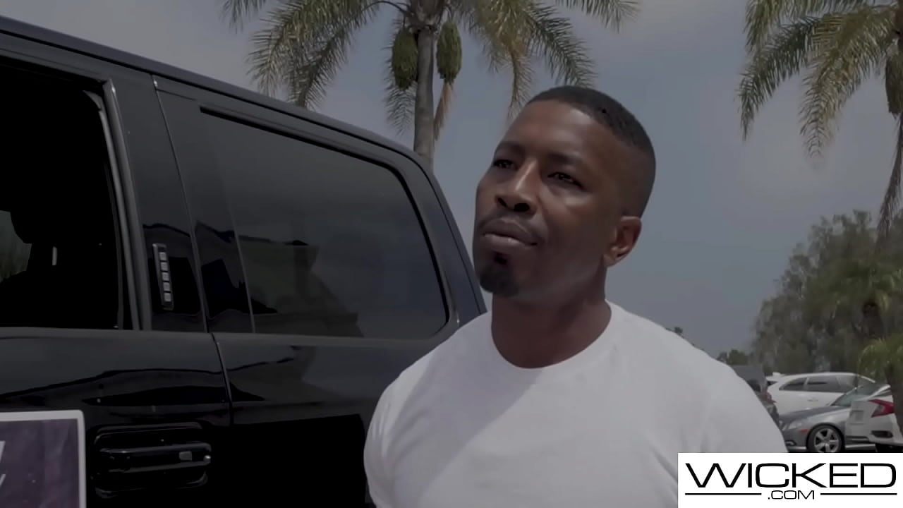 Anna Claire Clouds Gets Dicked Good