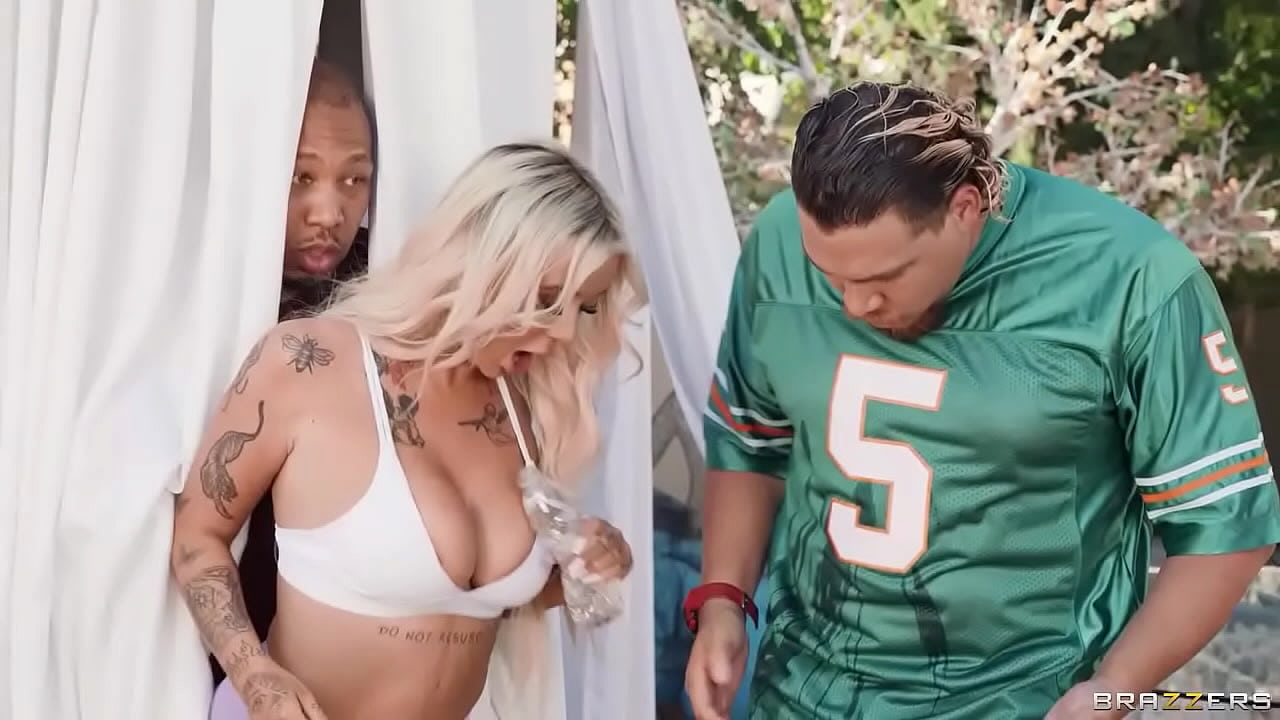 Wife's Sneaky / Brazzers/ Enter XVPROMO