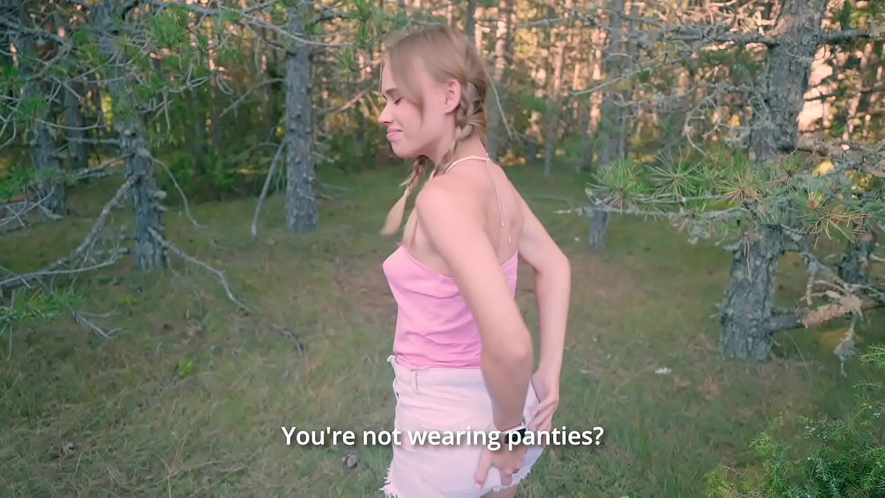 Fucking my stepsister's pussy in nature because I got a hard-on at the sight of her naked ass