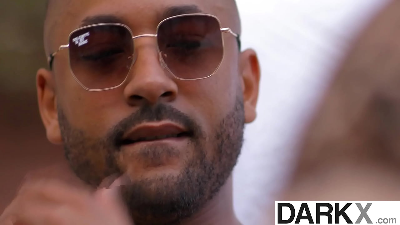 Twerking Temptress Nikole Nash Takes on Dillon Cox&rsquo;s Massive Shaft