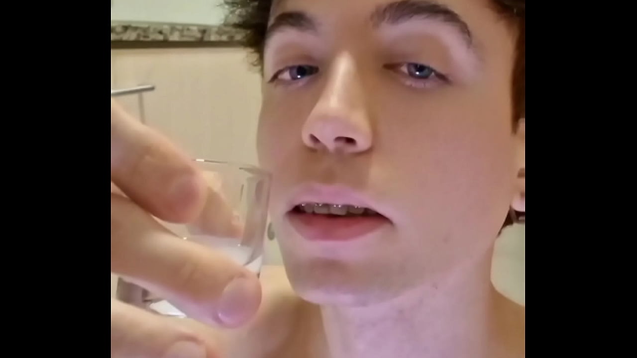 Twimk swallows his own sperm