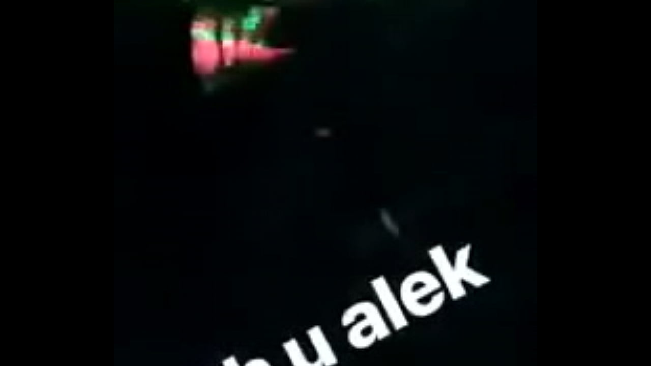 ALEK FUCK TUDO O U ALEK CARAI KKKKKK PEGADINHA